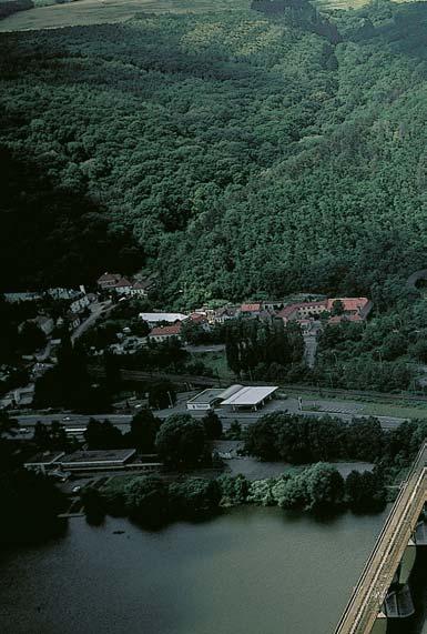 Pfiírodní park Radotínsko- -chuchelsk háj Vyhlá en v roce 1990 na plo e 1 386 ha.