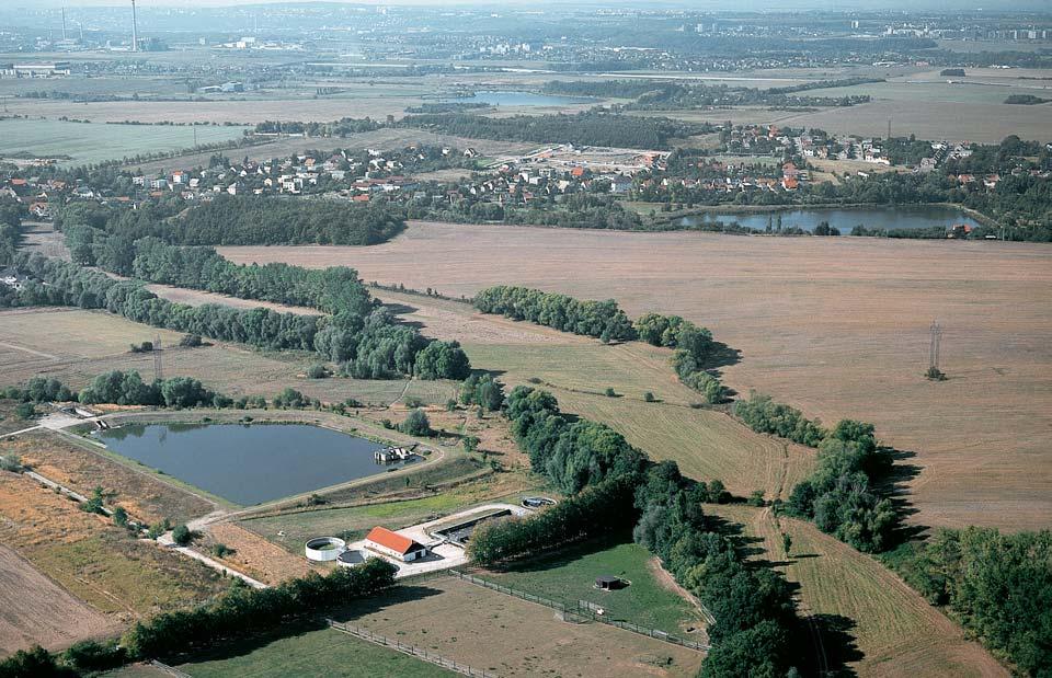 Pfiírodní park íãanka Vyhlá en v roce 1984 na plo e 401 ha. Území men ího rozsahu zahrnuje údolí íãanky ( íãanského potoka) mezi Uhfiínûvsí a LítoÏnicí u Nové Dubãe.