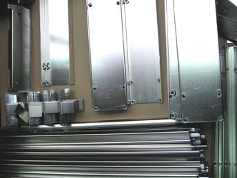 Výrobné kapacity Kovovýroba Presné CNC spracovanie plechov Predúprava a povrchová úprava kovov Výroba