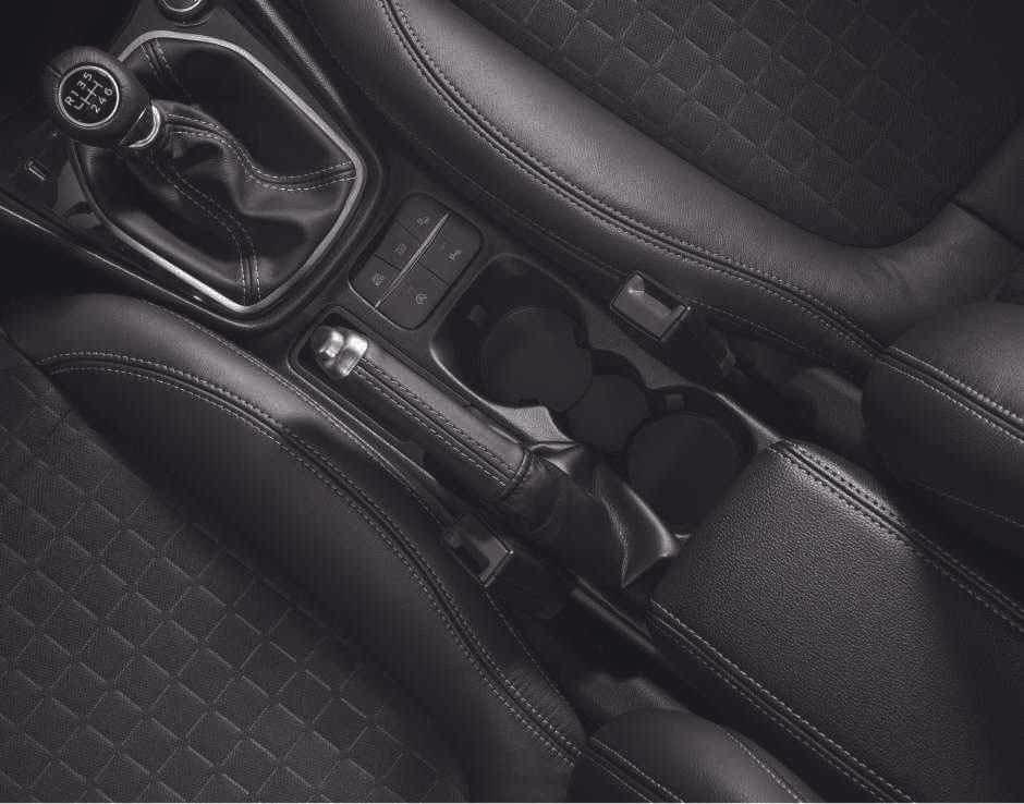 FORD FIESTA Zvýhodněné sady Standardní výbava Výbava na