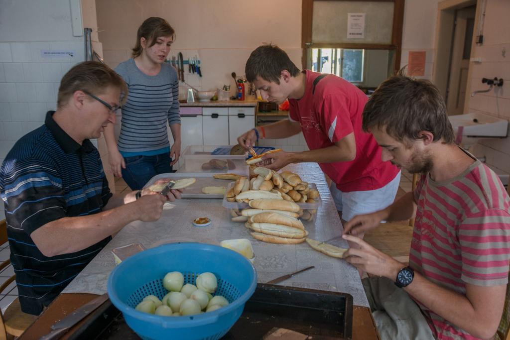 předchozím akcím nemá zase tak dlouhou tradici, koná se teprve od roku 2002. Je to největší a nejnáročnější akce, kterou v současnosti náš spolek pořádá.