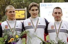 V soutěži družstev útočili Michal Michalík, David Svoboda a Libor Capalini dlouho i na titul mistrů světa.