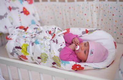 Povlak na zavinovačku šněrovací pevná záda Outlast 900d600894 Rozměry: 77x77 cm Materiál: 100% bavlna, Outlast, 100% polyester, polyuretan Plníme vaše přání!