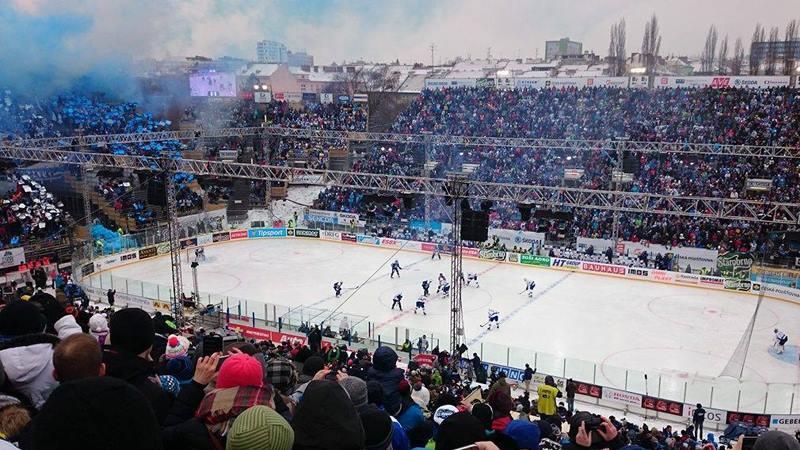 utkání HC Kometa Brno vs. HC Sparta Praha (rizika: exponovaný čas pátek odpoledne, předskokan skupina Kabát, nízká teplota, velké množství fanoušků, složení fanoušků): 21.500 diváků.