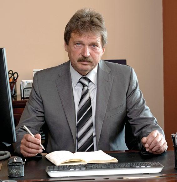 Úvodní slovo Lubomír Procházka, předseda představenstva a ředitel společnosti Vážení akcionáři, obchodní partneři, dámy a pánové, dovolte mi krátce zhodnotit právě skončený rok z pohledu společnosti.
