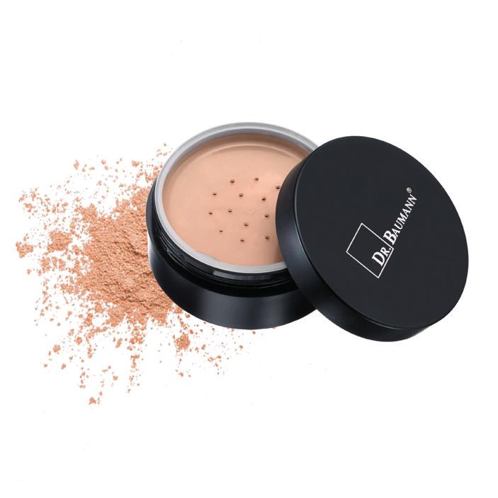 SYPKÝ PUDR (Loose Powder) Výborně fixuje a matuje pleť po použití kamufláže, korektoru či make-upu. K nanášení je vhodné použít štětec, případně labutěnku, která je součástí balení.