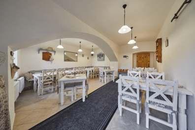 Pro naši nově otevřenou restauraci přijmeme další posily na následující pozice: KOUPÍM JAWA/ČZ 125/150 B,C,T a pérák v jakémkoliv stavu i