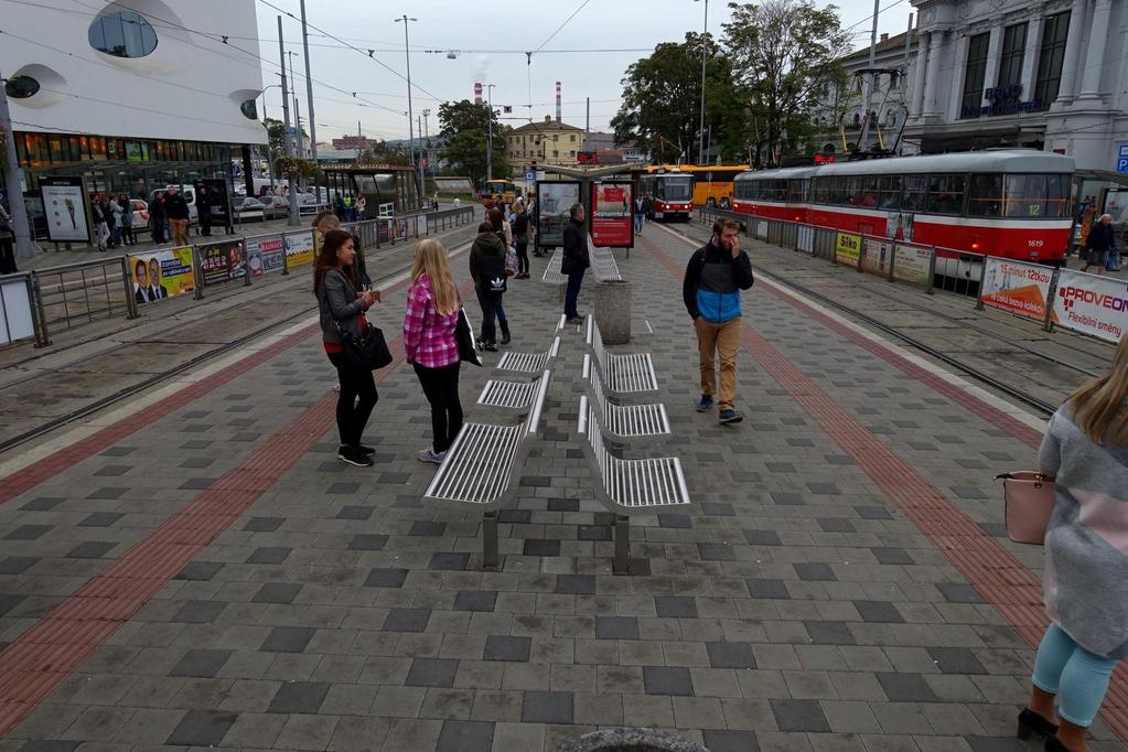 Liberec, Nádraží směr Horní Hanychov, 2017 Foto: autor Umělé vodící linie