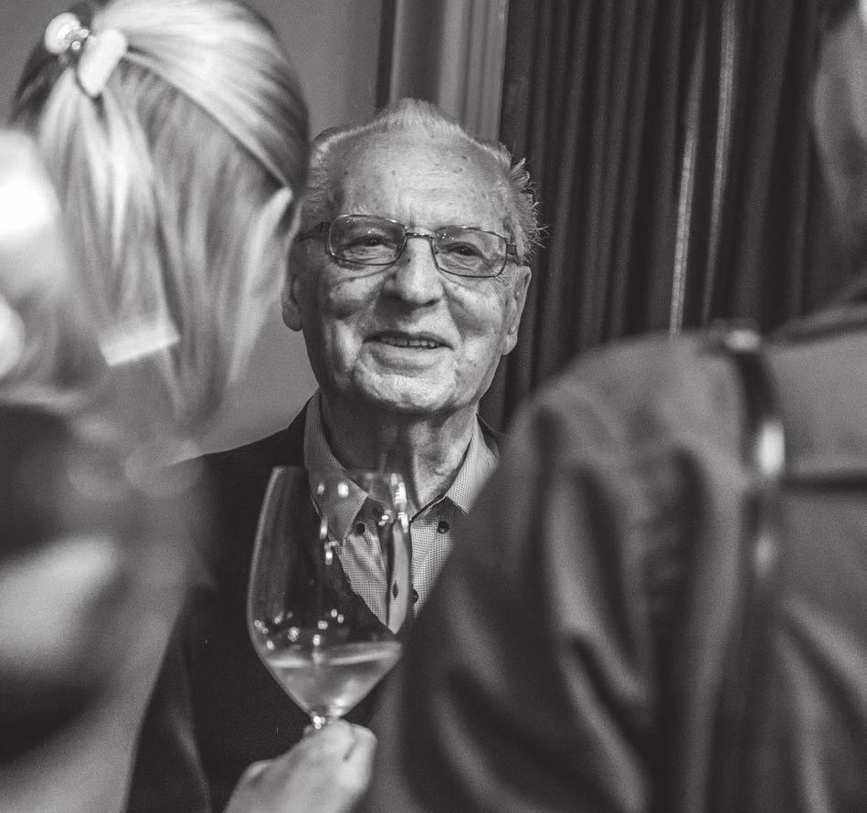 DOYEN ELÉVŮ Členem Klubu patronů je už druhým rokem pan Ludvík Jiruš, který je vzhledem k úctyhodnému věku 92 let doyenem nejen své kategorie Elévů, ale celého Klubu.
