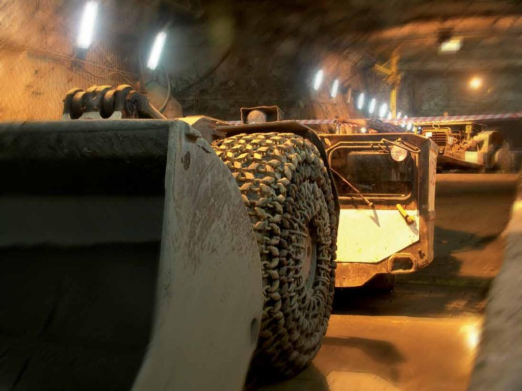 Použití v terénu Hlubinná těžba a tunelování Vysoká kvalita v nejhlubším podzemí pewag ochranné řetězy pomáhají v činnosti při povrchovém tunelování i při
