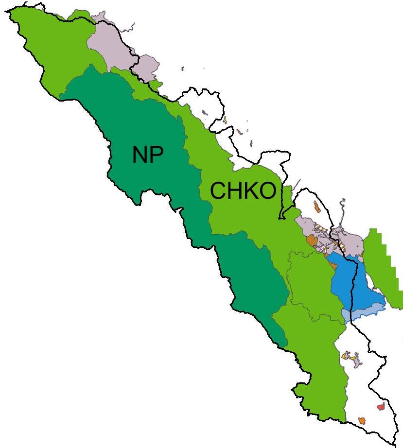 Obr. 1. Chráněná území Natura2000 (evropsky významné lokality - EVL a ptačí oblast [světle modře]) na území PLO Krušné hory. Obr. 2.