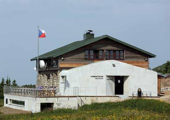 jilemnickým Klubem českých turistů a z velké části i zásluhou samotného Jana Buchara.