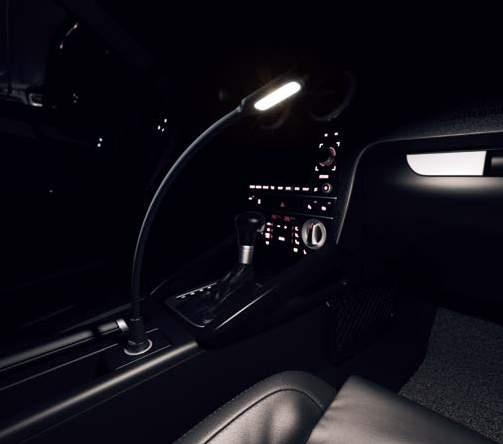 INOVACE LED osvětení na čtení OSRAM ONYX COPILOT Dobré světo, dobrá jízda OSRAM ONYX COPILOT je LED svítido na čtení s pružným ramenem, které vydává příjemně tepé, neosňující světo.