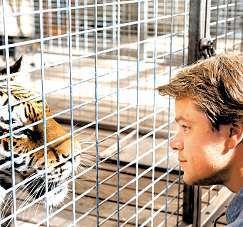 25 Hlava rodiny 2:Tatínek, nebo dědeček? 14.25 Výměna manželek II 15.50 Dům ujezera 17.45 Malá mořská víla 19.30 Televizní noviny, Sportovní noviny, Počasí Prima 6.30 Max Steel (7) 6.