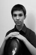 Mikhail Makhnach (*2001) (Bělorusko / Belarus) Ruská akademie hudby Gněsinových / Gnessin State Musical College a) J. S. Bach: Suita č. 4 Es dur, BWV 1010 / J. S. Bach: Suite IV.