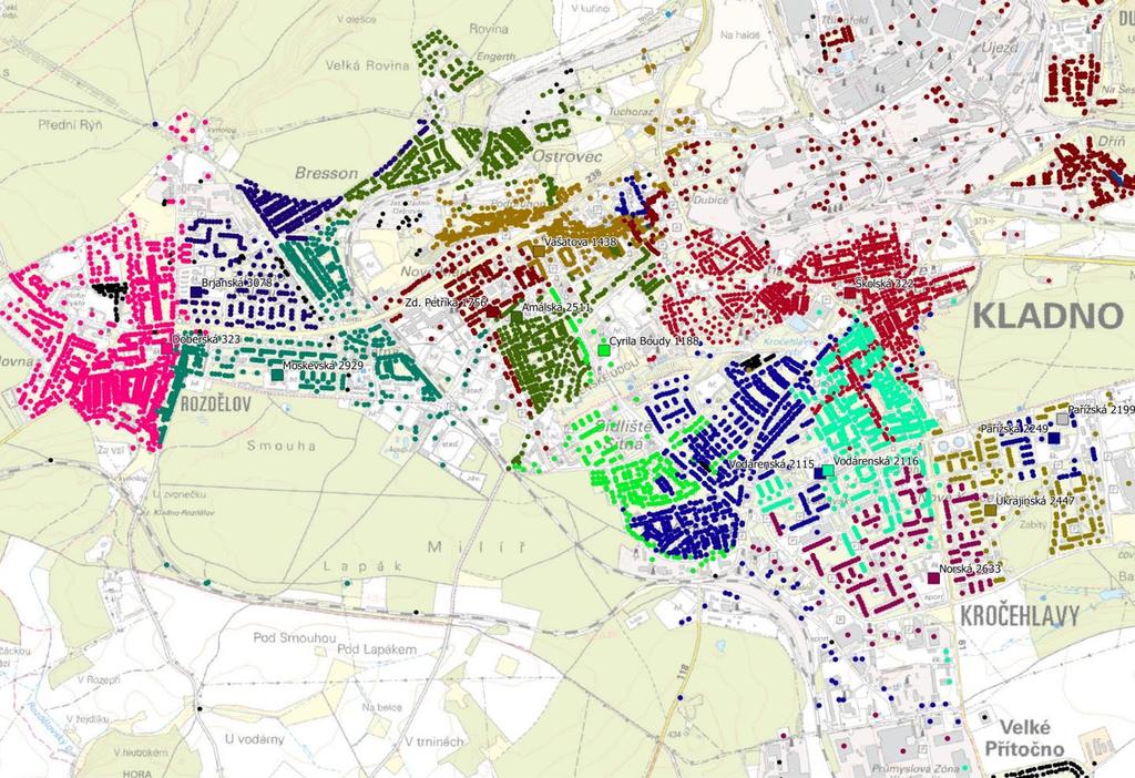 Kladno ukázka výstupu mapování vyhlášek v GIS systémech; nespojitý školský obvod přetrvává Z webu školy: Škola