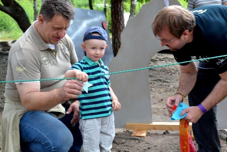 Červen TÁTOHRÁTKY ANEB S TÁTOU ZA MOŘEM Oslavit Den otců a podpořit jejich roli v rodině se