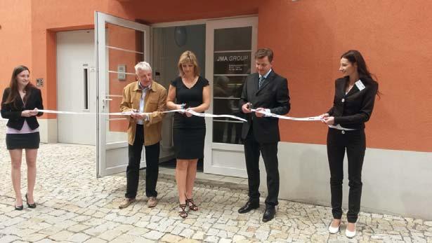 Výroční zpráva 2015 Slavnostní otevření nových prostor firmy JMA v Třebíči V úterý 12. 5.