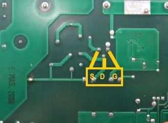 MG022-2 SERVISNÍ MANUÁL / SERVICE MANUAL ALFIN 160-161 MF page 11 Varistor je blízko vstupu napájecího napětí na silovou PCB. Toto zařízení slouží k ochraně PCB před vstupním přepětím.