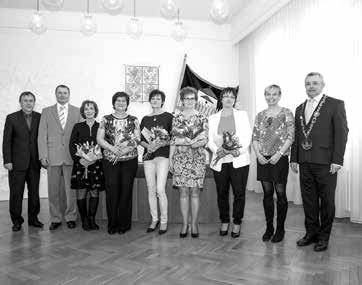 března 2018, bylo oceněno pět pedagožek představiteli města, starostou Josefem Bazalou a místostarostou Martinem Zábranským pamětní rytinou a drobnými upomínkovými předměty.