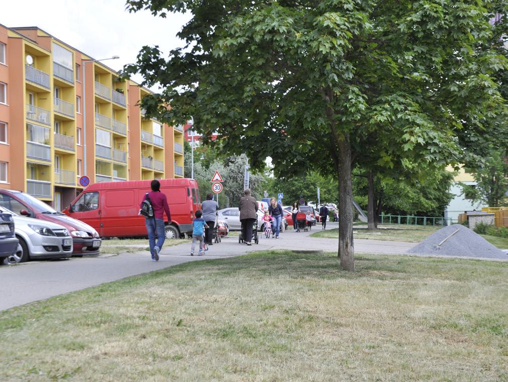 Vybíralova i gymnázia ve 13:30 (mladší dříve), trousí se ze školy až do dvou a následně