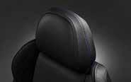 Dizajn sedadiel Podmanivý pôžitok z jazdy na modeli Levorg zosilňujú predné sedadlá, ktoré podporujú vodiča a cestujúcich na všetkých správnych miestach a pomáhajú udržiavať