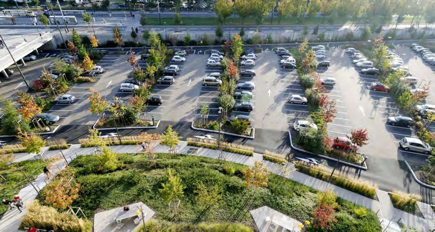 VYUŽITÍ - VARIANTA A: POZEMNÍ PARKOVIŠTĚ cca 90 parkovacích stání HPP: 510 m2 OP: 1530 m3 HPP: 2562 m2 OP: 10055 m3 HPP: 707