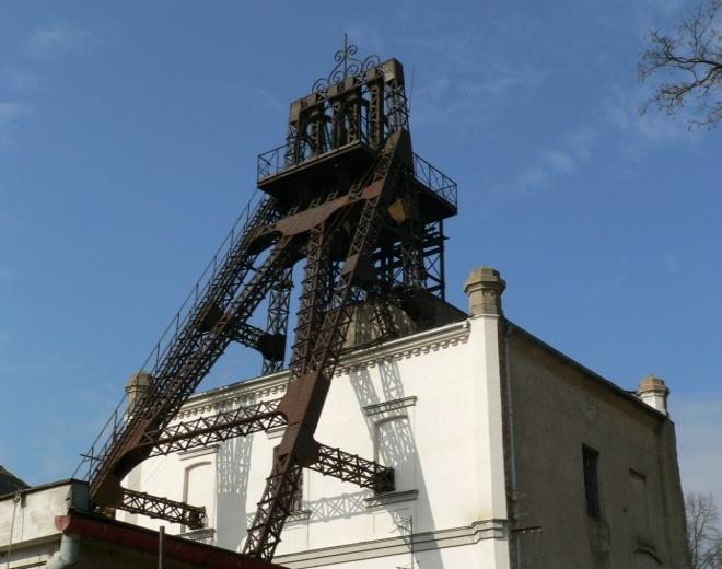 Těžní věž dolu Simson je jednou ze tří, které se v revíru dochovaly do dnešních dnů. Tato věž byla v roce 1987 vyhlášena památkově chráněným objektem, rozhodnutím odboru kultury Brno-venkov.