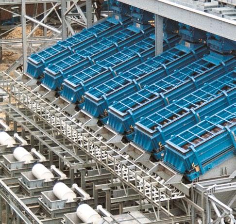 23 24 25 23 Dvoupodlažní rezonanční třídič Trisomat pro třídění bez ucpávání Double-deck