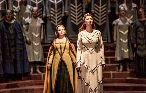 PŘEDPLATNÉ 2018/2019 FOTO: H. SMEJKALOVÁ FOTO: P. NEUBERT Lohengrin Křehkosti, tvé jméno je žena Pro milovníky opery Užijte si večery naplněné hudbou.