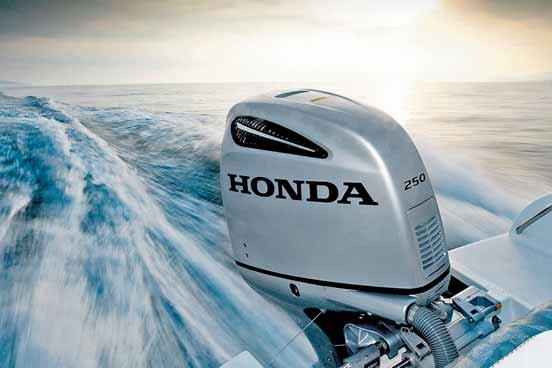 TECHNIKA MOTORY Všichni, kdo milují vodu, koupání, rybaření, vodní lyžování, potápění a vůbec ježdění na lodích a všechno, co se kolem pobytu na vodě děje, mají značku Honda spojenou mimo jiné i se