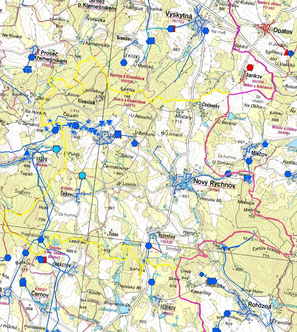 MAPA - VODOVODY Trasování sítí, lokalizace vodojemů, zdrojů, čerpacích stanic, ATS, ÚV Vodovodní řady Vodojem zemní