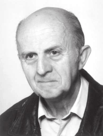 PhDr. Vít Dohnal, CSc. PhDr. Vít Dohnal, CSc. se narodil 25. března 1932 v Krnově. Studoval na Slovanském gymnáziu v Olomouci. Po maturitě (1951) mu bylo doporučeno, aby se sblížil s dělnickou třídou.