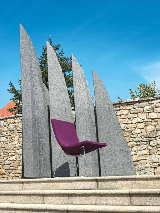 MOON Design Rostislav Balcárek 148 Thanks it its size the comfortable Moon chair is suitable for any interior, making it a practical choice for public spaces and domestic use alike.