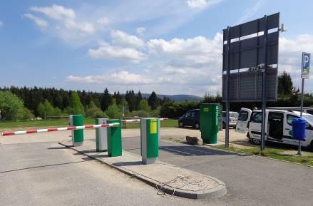 V říjnu zde jako každoročně startoval tradiční běžecký závod a turistický pochod Janovských 11 a 19 km. Na parkovišti Kaplička v Hraběticích jsme realizovali výměnu automatického parkovacího systému.