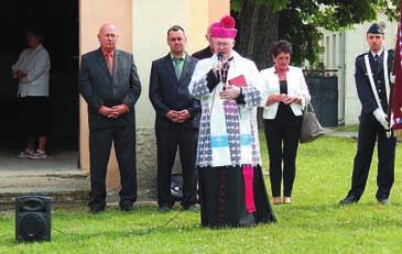 dobû dovolen ch a uïili si krásné chvilky s rodinami a pfiáteli.