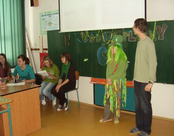 tříd seznámit se zvoleným tématem.