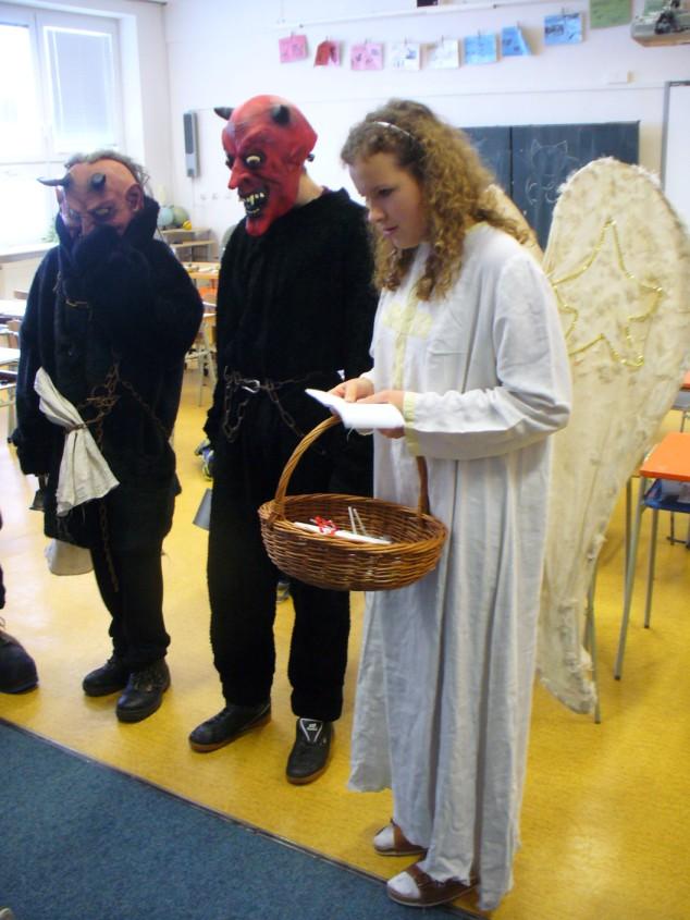 neztratil, naopak donesl dětem