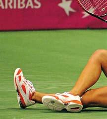 .. Daniela Hantuchová Ana Timotičová 6:1, 6:2 V rebríčku WTA delí obe hráčky od seba 430 miest a tento priepastný rozdiel bol taký očividný, že už po prvých gemoch bolo jasné, že zo strany našej