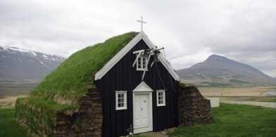 Město má typickou severskou architekturu a pěknou botanickou zahradu pod širým nebem. Delegát se v této destinaci účastní fakultativního výletu. 7. den: Isafjordur Island 7.00-19.