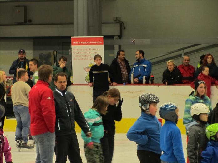 Rada dětí a mládeže Jihočeského kraje připravila akci První led ve spolupráci se Sportovními zařízeními města Č. Budějovice p.o. Téměř stovka účastníků, nejen bruslících, se dobře bavila při soutěžích s klaunem Hugem a jeho pomocníky.