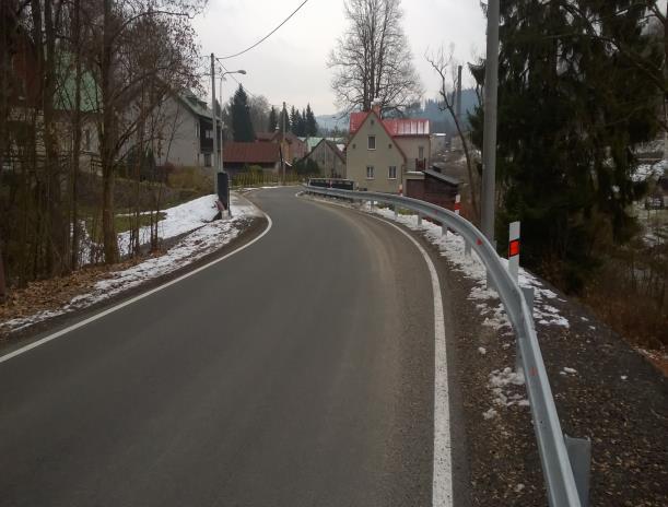 Tyto opravy probíhaly pouze z prostředků určených na běžnou údržbu, kterou pro Liberecký kraj zajišťuje firma Silnice LK a.s. na základě Příkazní smlouvy.