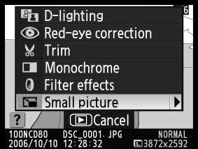 111 Monochrome Vytváří černobílé, sépiově zbarvené nebo modravě zbarvené (kyanotypie) snímky. 112 Filter effects Vytváří kopie snímků s efekty obdobnými použití barevných filtrů.