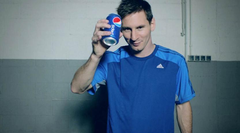 Příloha E: Reklamní kampaň značky Pepsi: Mistrovství světa ve fotbale Zdroj: Reklamní kampaň mistrovství světa