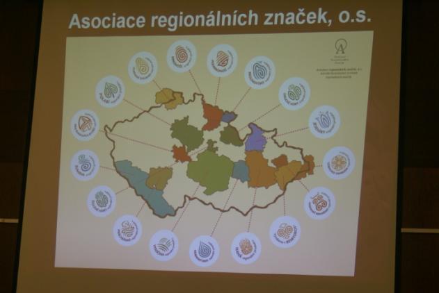 Účast na vzdělávacích akcích a pořádání vzdělávacích akcí (školení, konference, semináře apod.