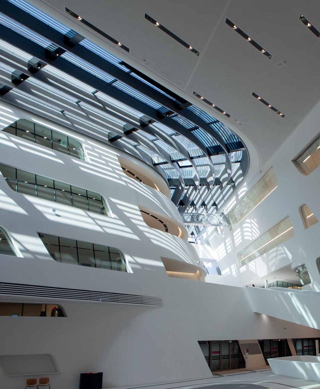 Ekonomická univerzita Vídeň, Learning Center Architektura: Zaha Hadid Architects I Fotografie: 2013 BOANET.AT Se silnou vlastnickou strukturou je DELTA již 40 let úspěšně zastoupena na trhu.