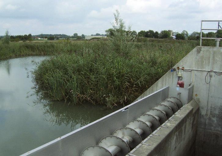 WASTE WATER Solutions Využití akumulačních prostorů Hospodárná a inteligentní systémová řešení firmy HUBER pro smíšené a dešťové vody jsou další oblastí, kde je možno dosáhnout úspor investičních a