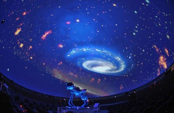 V sále Starvid je ploché širokoúhlé plátno, na které promítá projekční systém Skyskan Definiti 4K F. Ve vstupní hale je instalována stálá astronomická expozice.