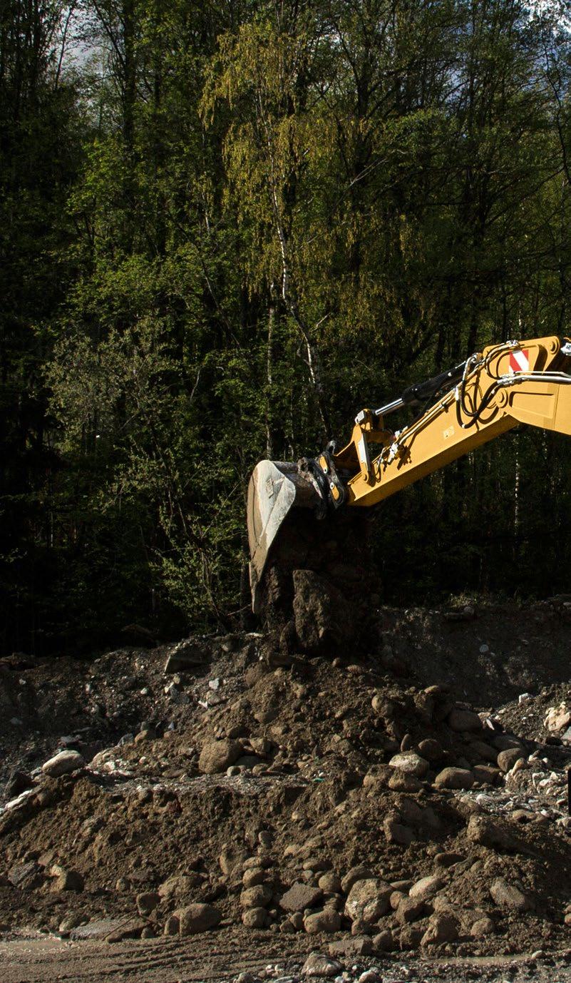 Vlastnosti modelu M320F Vyrobeno pro udržení nízkých nákladů Stroj vám nejenže poskytuje všechnu potřebnou všestrannou využitelnost, ale dělá to za současného zajištění vysoké přesnosti a rychlosti s