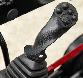 Všechny sedačky jsou vyhřívané a vybavené vzduchovým odpružením. K dispozici jsou i sedačky s automatickým nastavením podle hmotnosti a s odvětráním.